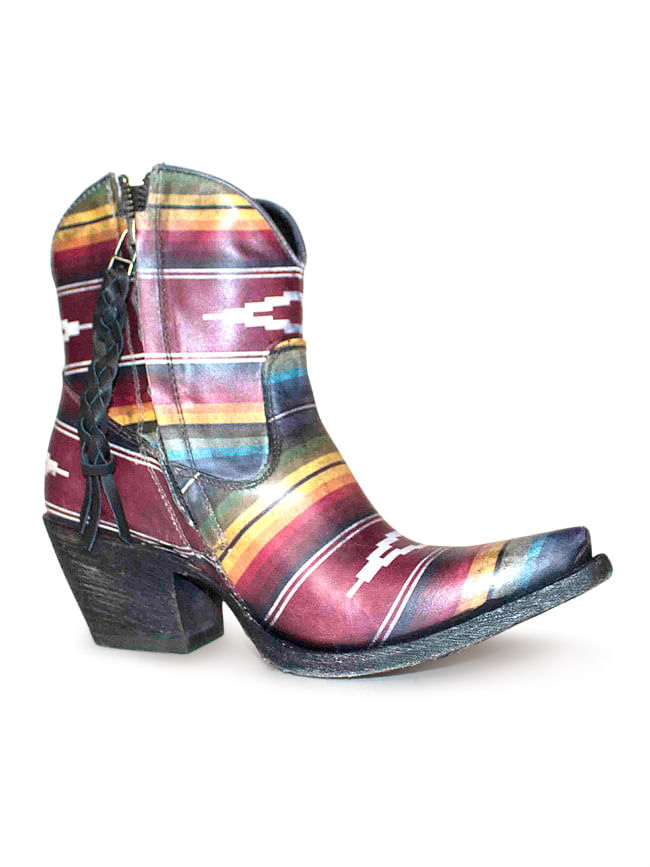 ariat saddle